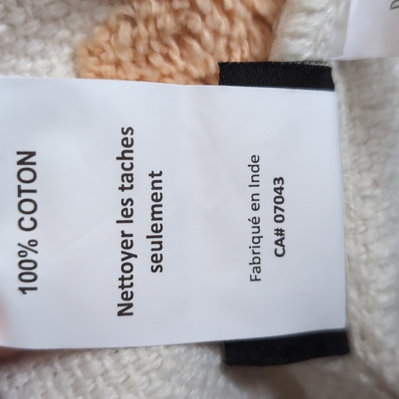 ❌SOLD❌IG and TikTok Viral Rachel Zoe Oversized Multicolored Daisy Throw 🌼🌸 - Picture 8 of 8